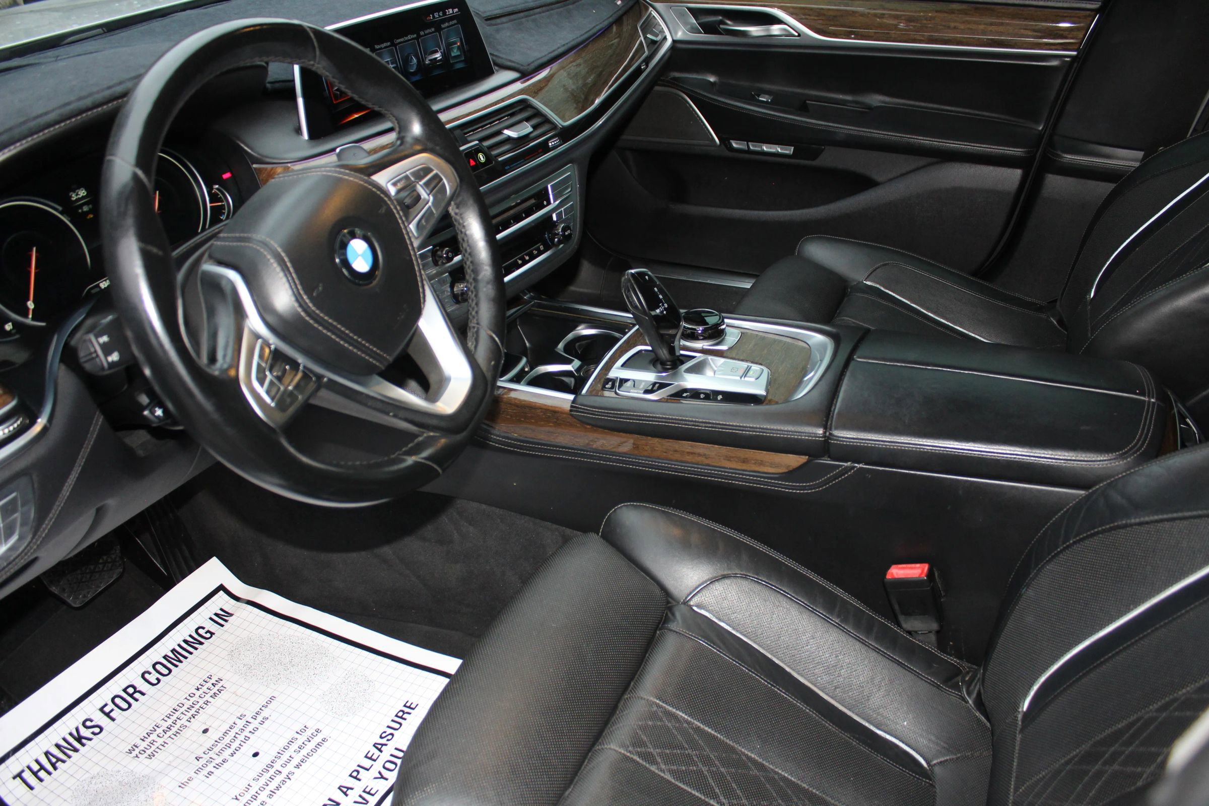 Used 2016 BMW 750i xDrive image 10
