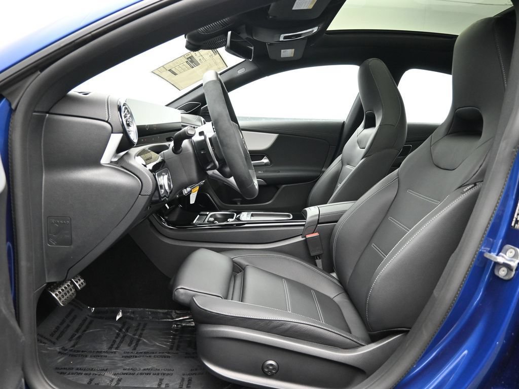 Used 2025 Mercedes-Benz CLA 35 AMG 4MATIC image 27