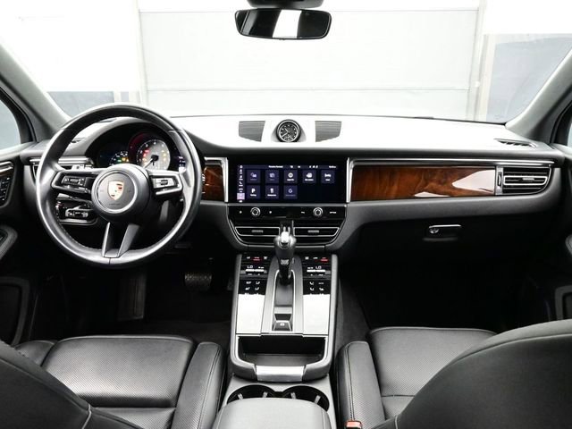 Certified 2023 Porsche Macan S image 20