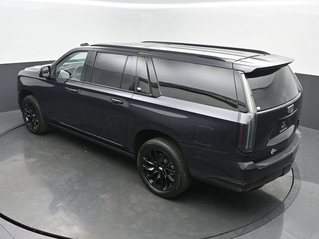 New 2026 Cadillac Escalade ESV Sport w/ LPO, ONYX Package AWD/4WD image 43