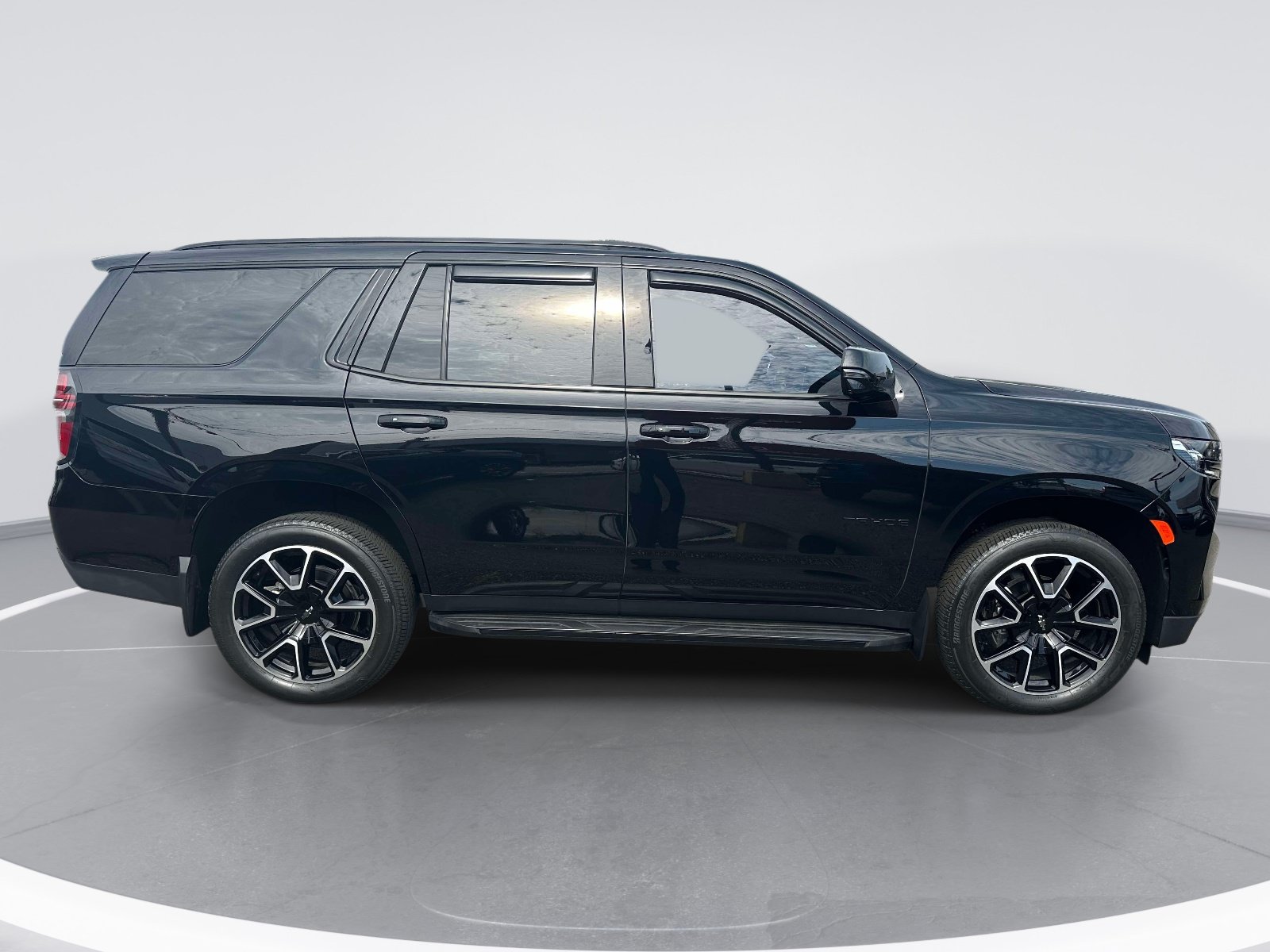 Certified 2023 Chevrolet Tahoe RST w/ Luxury Package AWD/4WD image 4