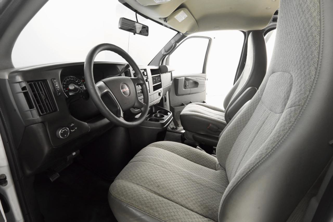 Used 2014 GMC Savana 1500 image 11