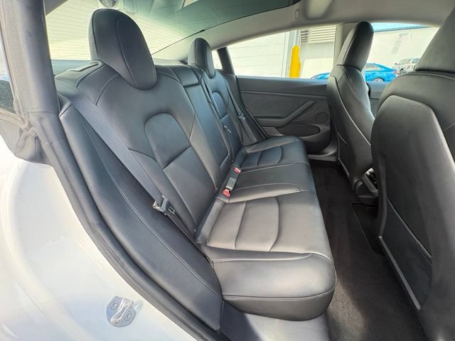 Used 2022 Tesla Model 3 Long Range AWD/4WD image 27