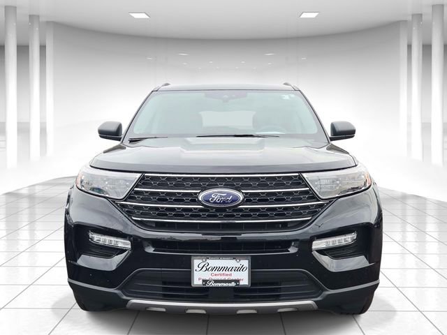 Used 2023 Ford Explorer XLT w/ Equipment Group 202A image 5