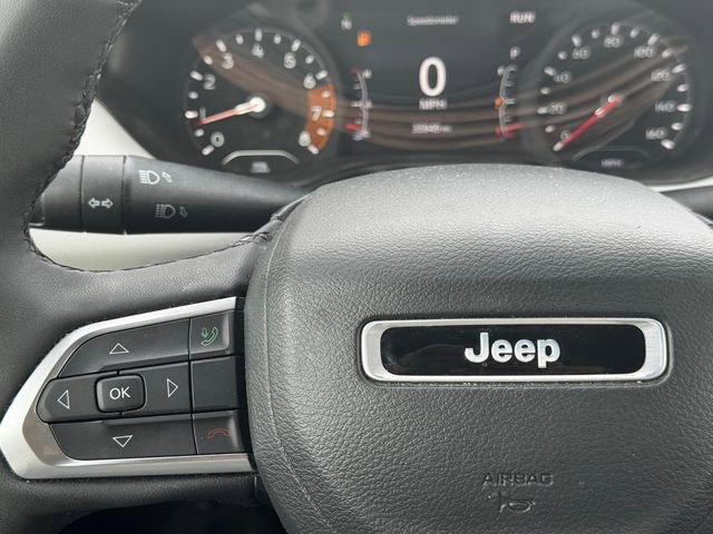 Used 2024 Jeep Compass Limited image 24