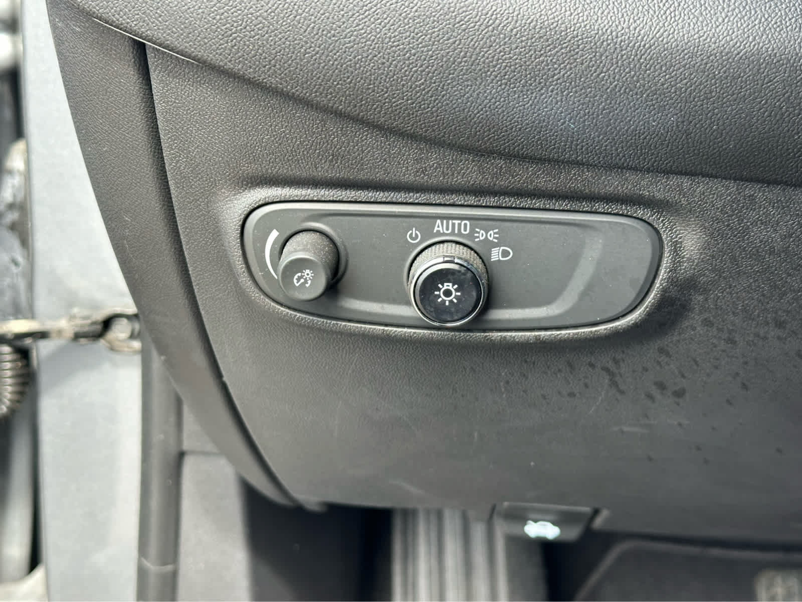 Used 2023 Chevrolet Equinox LT AWD/4WD image 19