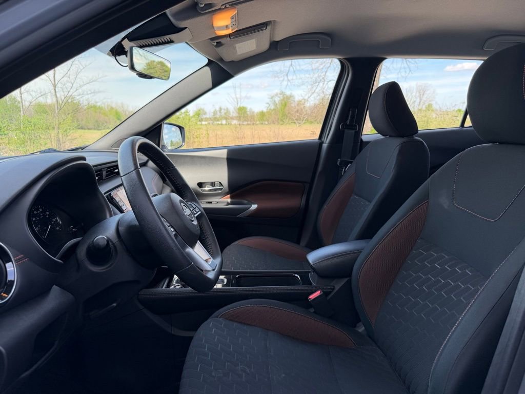 Used 2023 Nissan Kicks SR w/ Interior Electronics Package image 9