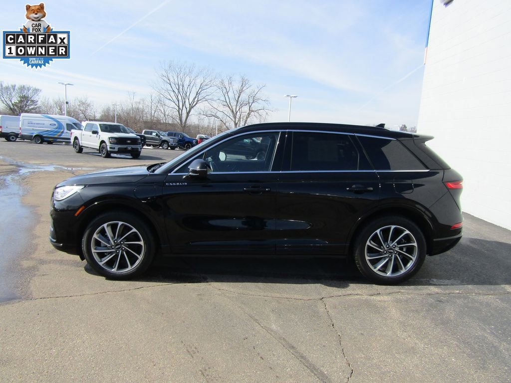 Used 2025 Lincoln Corsair Grand Touring w/ Equipment Group 301A AWD/4WD image 2