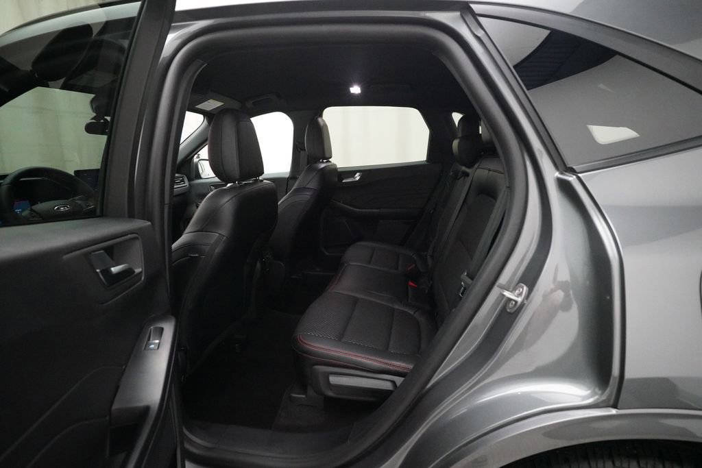 Used 2024 Ford Escape ST-Line Select w/ Tech Pack #1 AWD/4WD image 16
