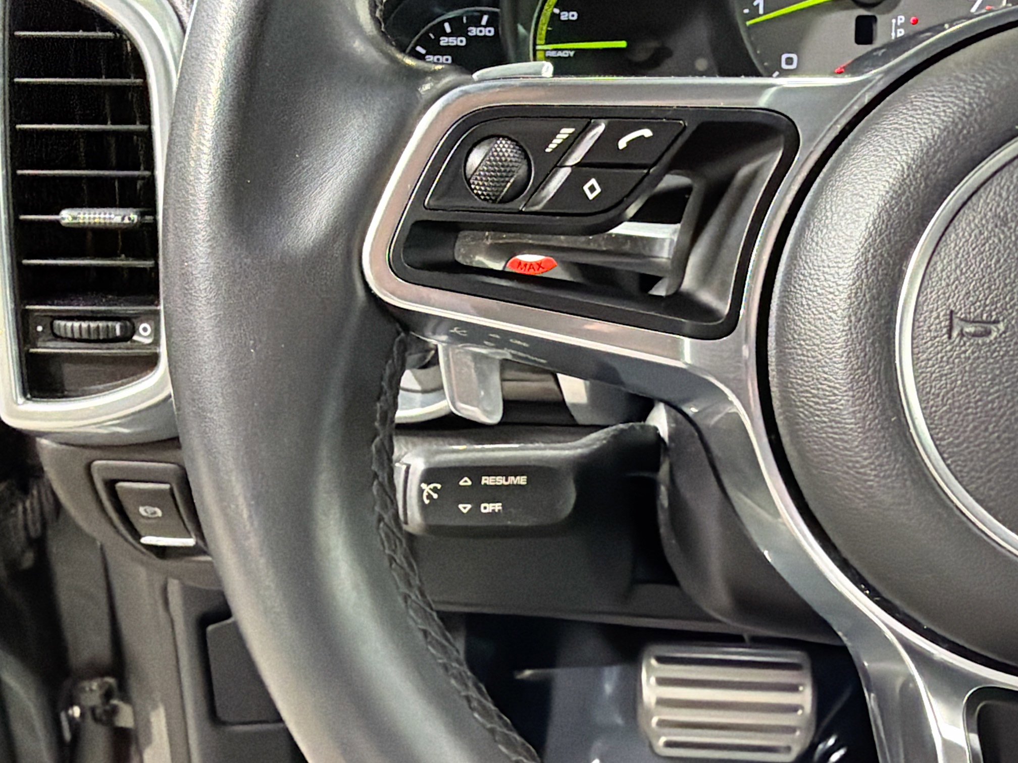 Certified 2016 Porsche Cayenne S AWD/4WD image 35