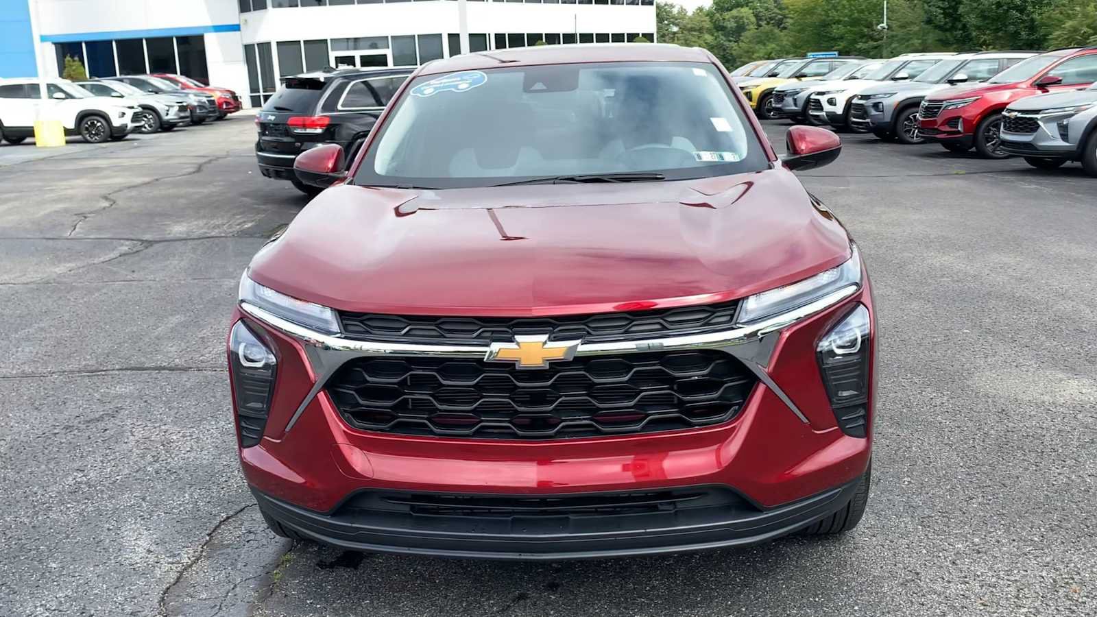 Certified 2024 Chevrolet Trax LS w/ LS Convenience Package FWD image 3