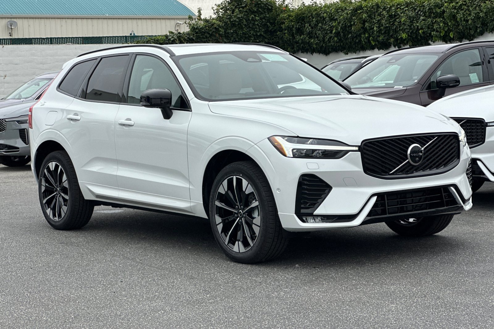New 2026 Volvo XC60 B5 Plus w/ Protection Package Premier image 7