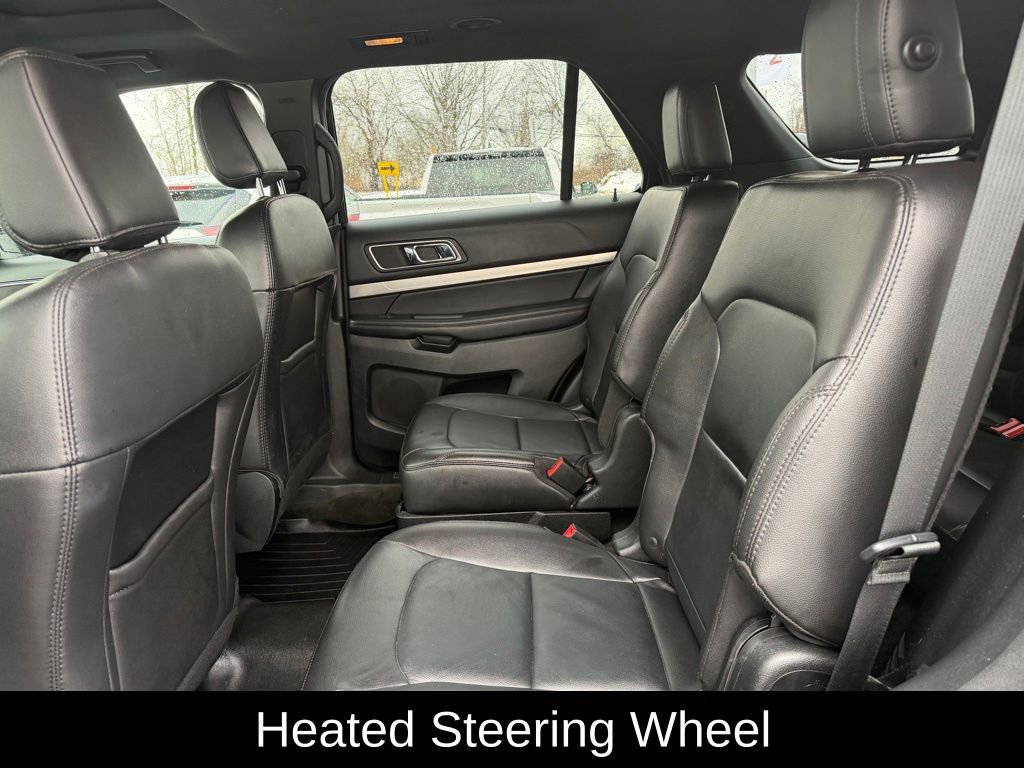 Used 2018 Ford Explorer XLT w/ Equipment Group 202A image 25