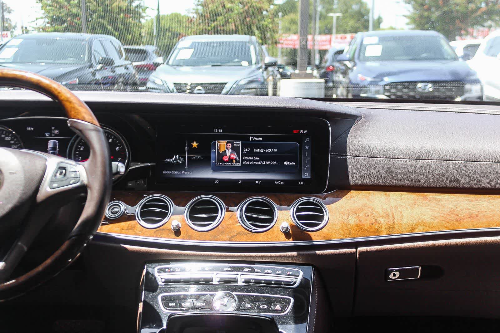 Used 2017 Mercedes-Benz E 300 image 17