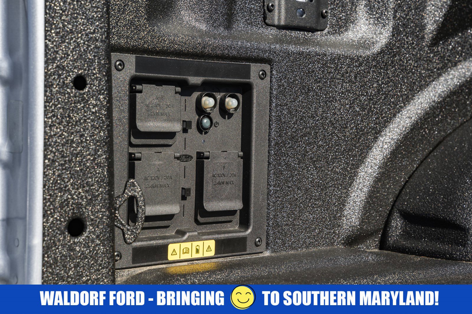 Used 2022 Ford F150 Lightning XLT w/ Equipment Group 312A High image 10