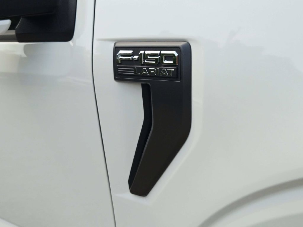 Used 2023 Ford F150 Lariat AWD/4WD image 19