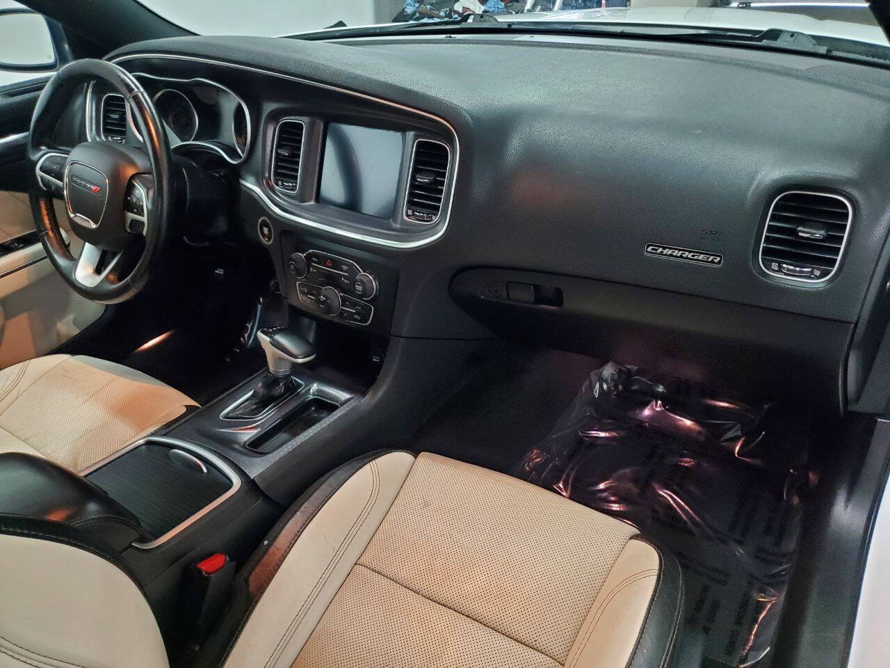 Used 2018 Dodge Charger SXT Plus w/ Quick Order Package 29J RWD image 14