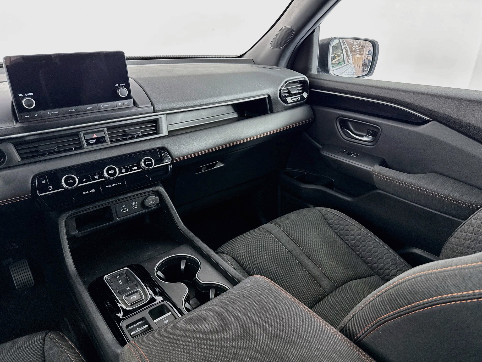 Certified 2025 Honda Pilot Sport image 22