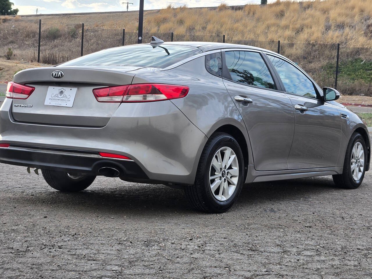 Used 2018 Kia Optima LX FWD image 17