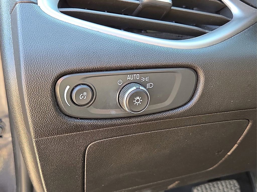 Used 2023 Chevrolet Malibu LT image 24