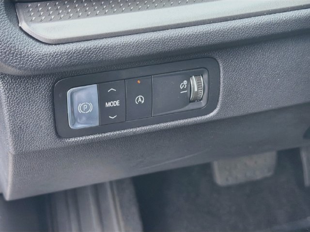 Used 2026 Chevrolet Traverse LT FWD image 10