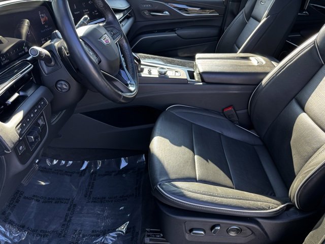 Certified 2024 Cadillac Escalade Sport w/ LPO, ONYX Package image 5