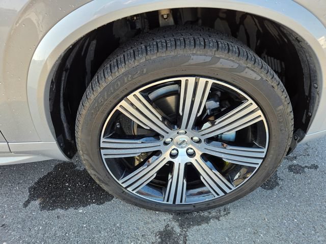 Used 2023 Volvo XC90 B6 Ultimate w/ Protection Package Premier AWD/4WD image 29