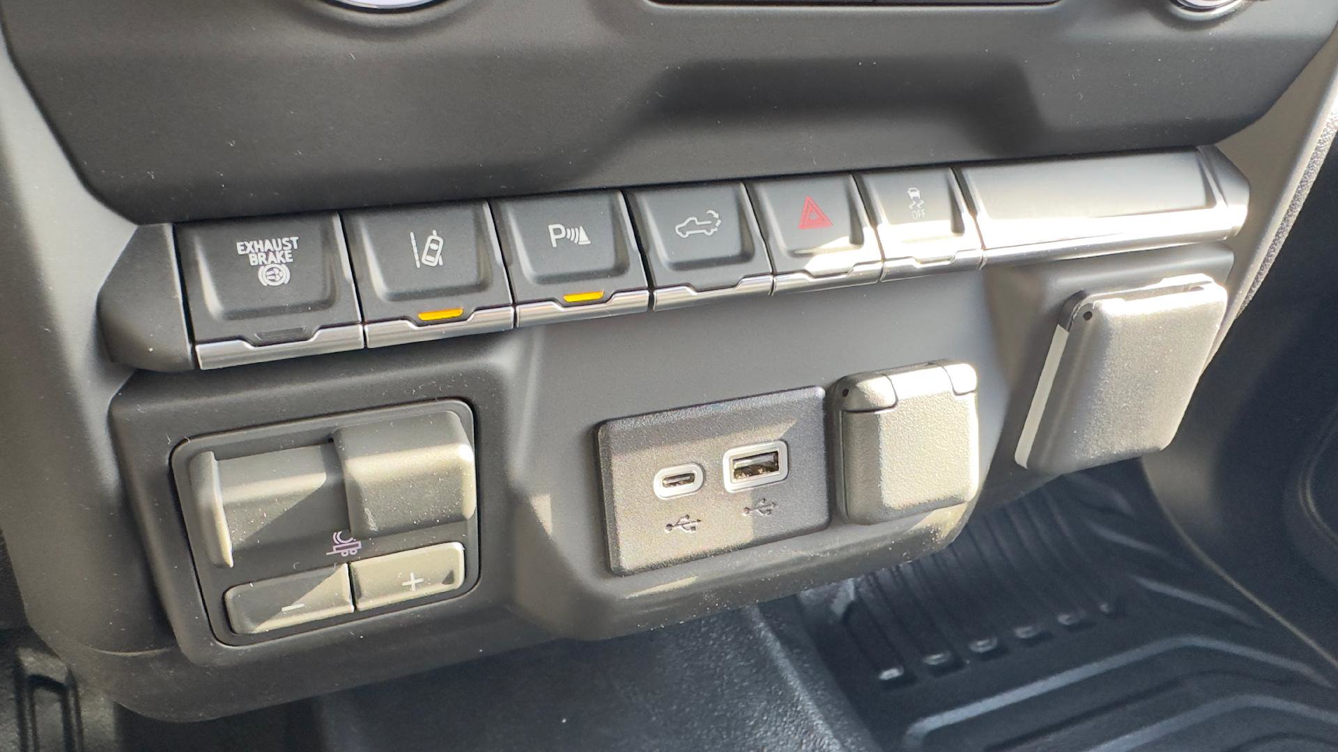 New 2026 GMC Sierra 2500 Pro w/ 1SA Pro Safety Plus Package image 17