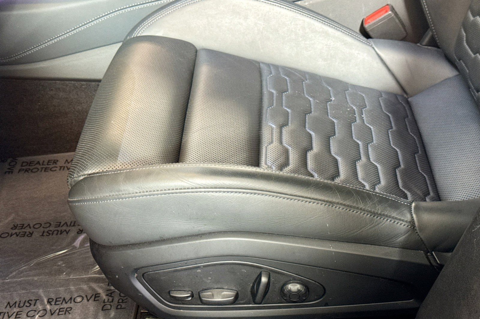 Used 2022 Audi RS e-tron GT w/ Carbon Performance Package image 17