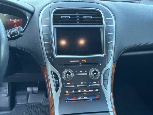 Certified 2019 Lincoln Nautilus Reserve FWD image 30