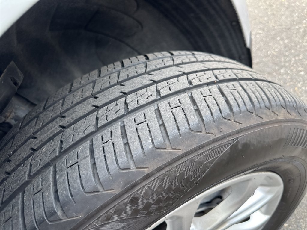 Used 2020 Chevrolet Equinox LT AWD/4WD image 18