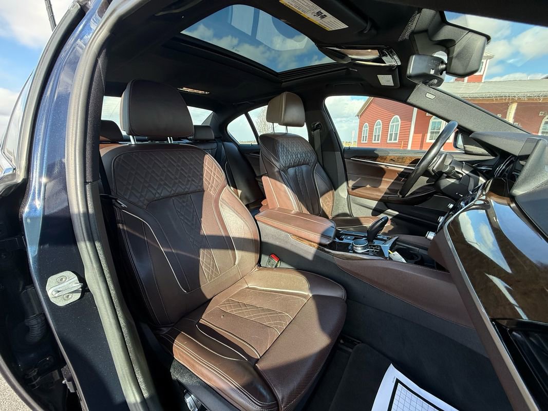 Used 2017 BMW 540i xDrive image 15