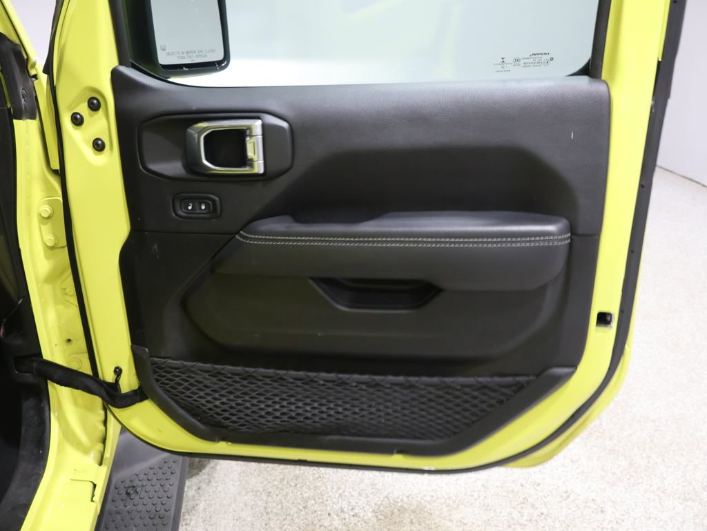 Used 2022 Jeep Wrangler Unlimited Sahara w/ Cold Weather Group image 23