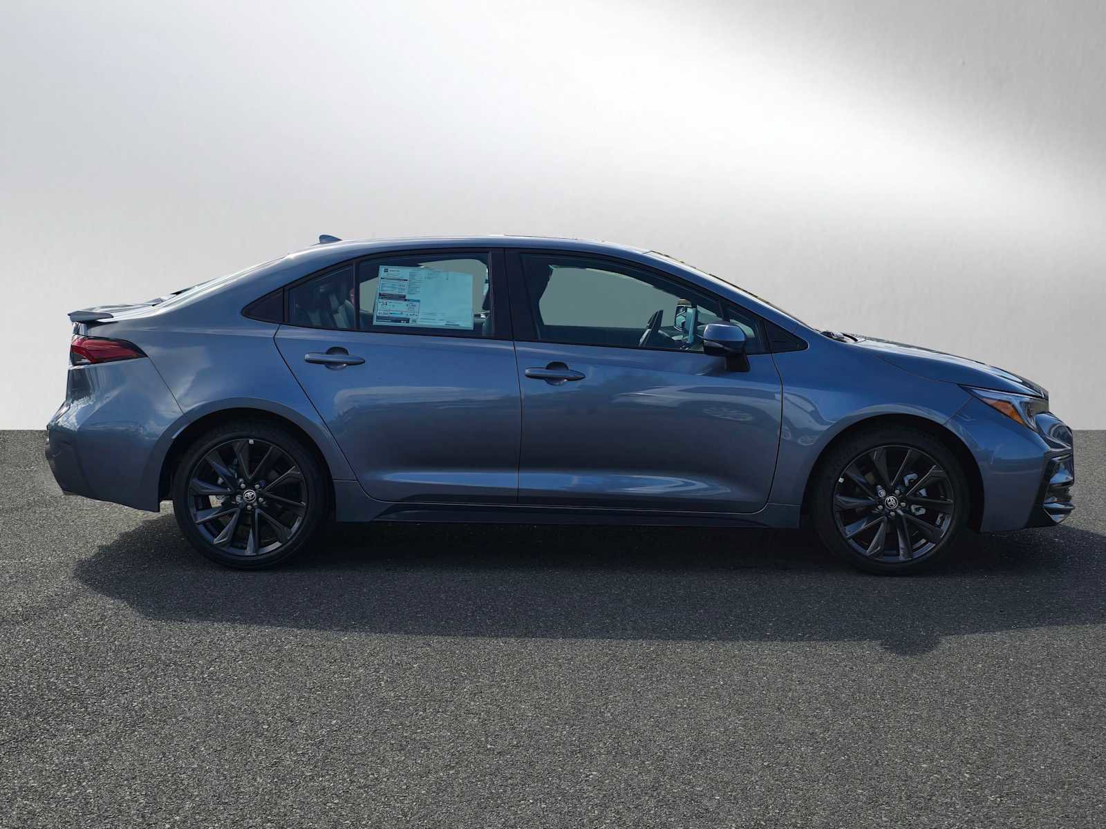 New 2026 Toyota Corolla SE image 2