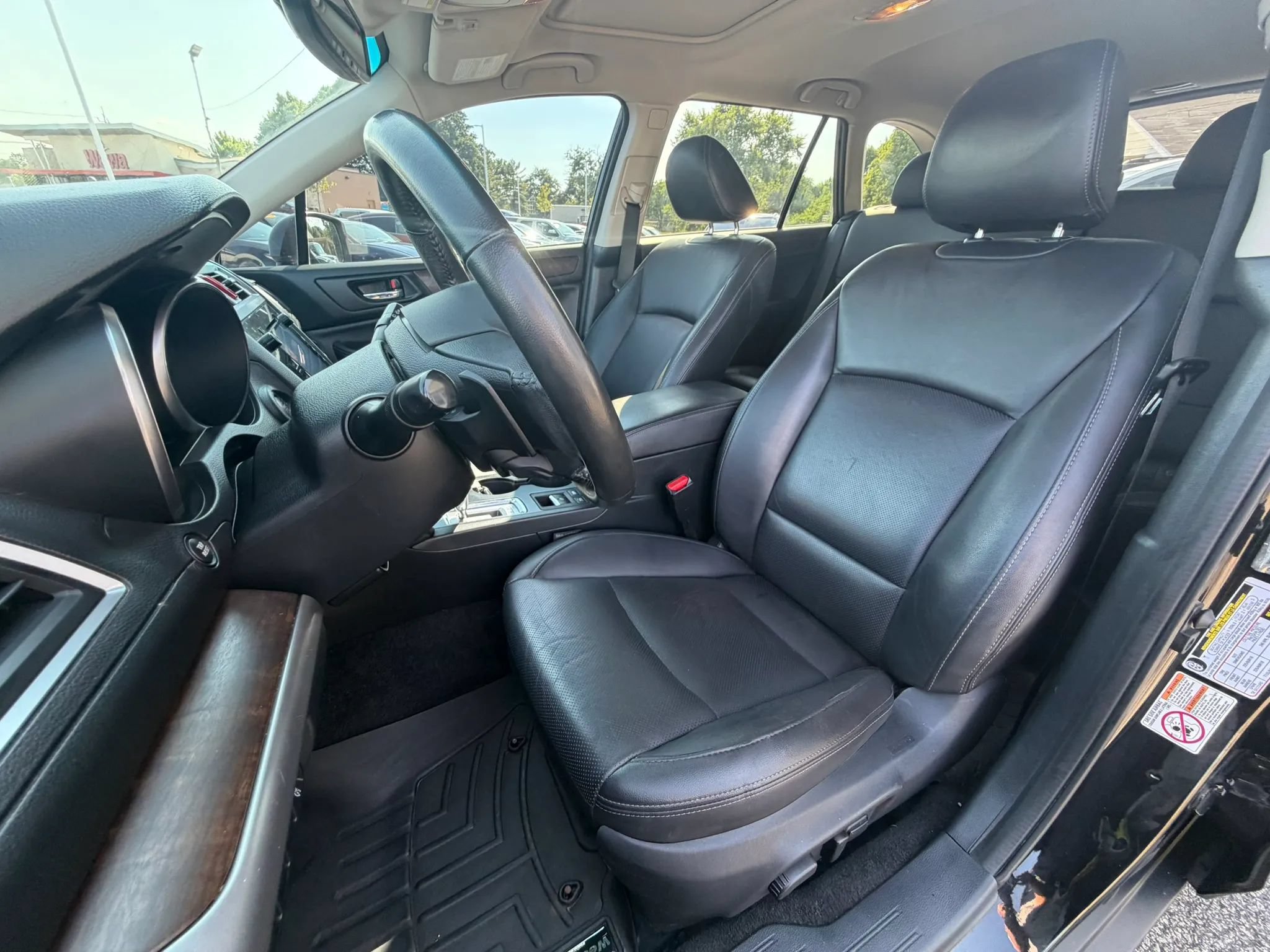 Used 2015 Subaru Outback 2.5i Limited AWD/4WD image 14