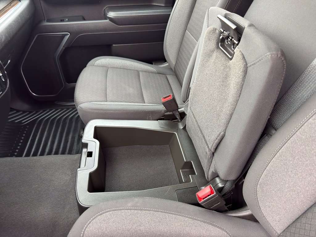 Used 2025 Chevrolet Silverado 1500 LT AWD/4WD image 19