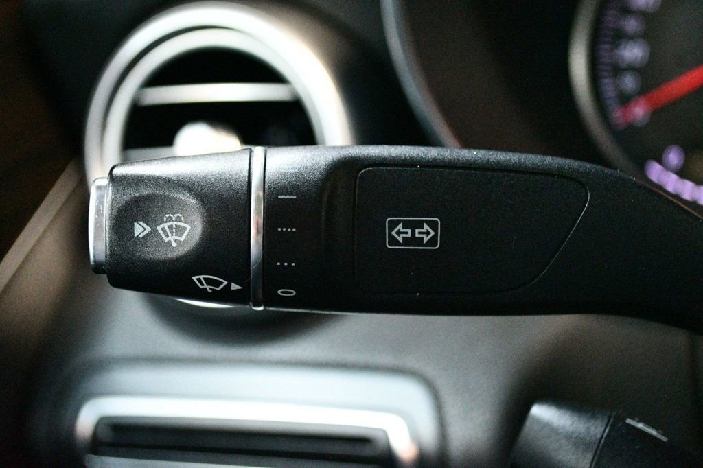 Used 2015 Mercedes-Benz C 300 Sedan image 69