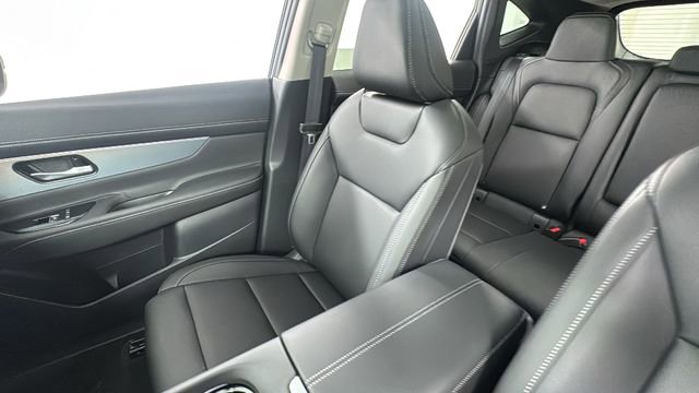 New 2025 Nissan Murano SL image 13