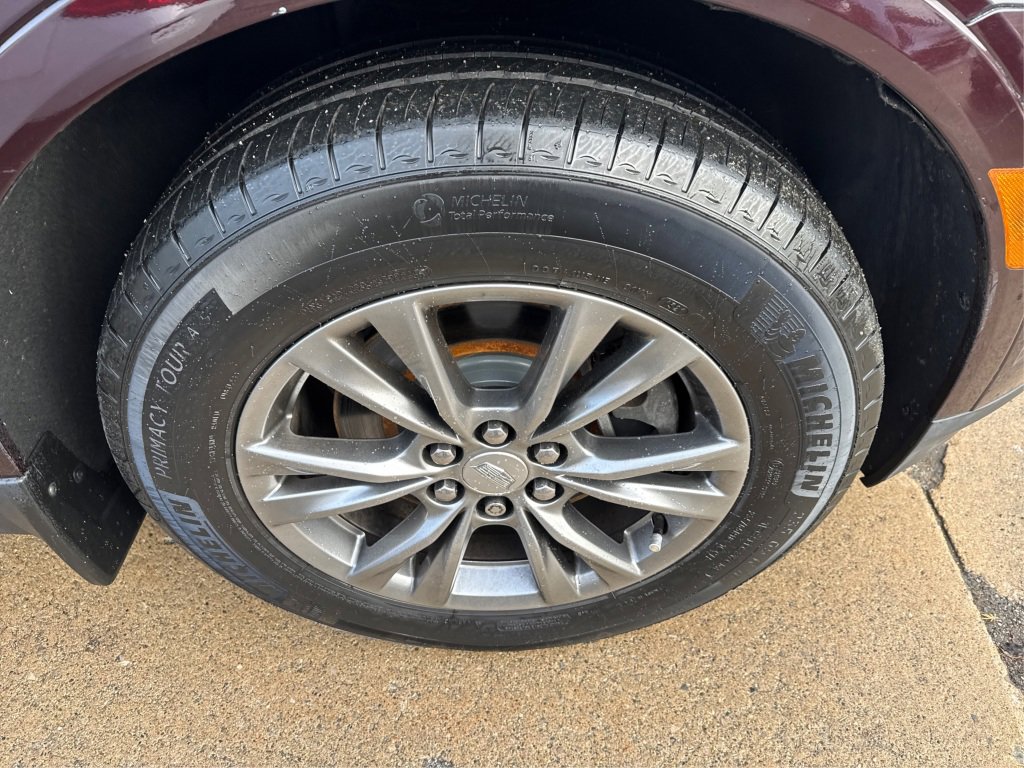 Used 2018 Cadillac XT5 Luxury w/ Driver Awareness Package image 18