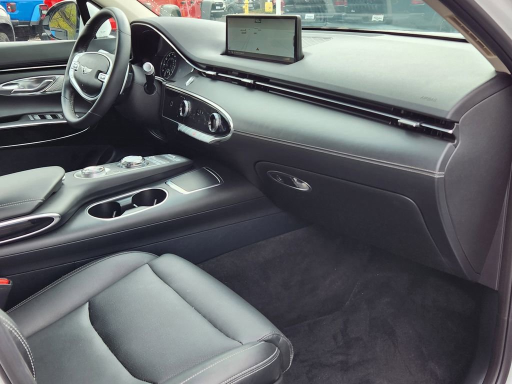 Used 2025 Genesis GV70 2.5T image 16