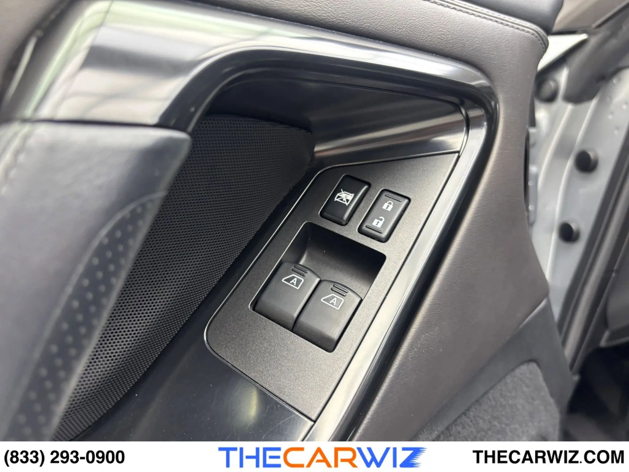 Used 2023 Nissan GT-R Premium w/ Premium Interior Package image 48