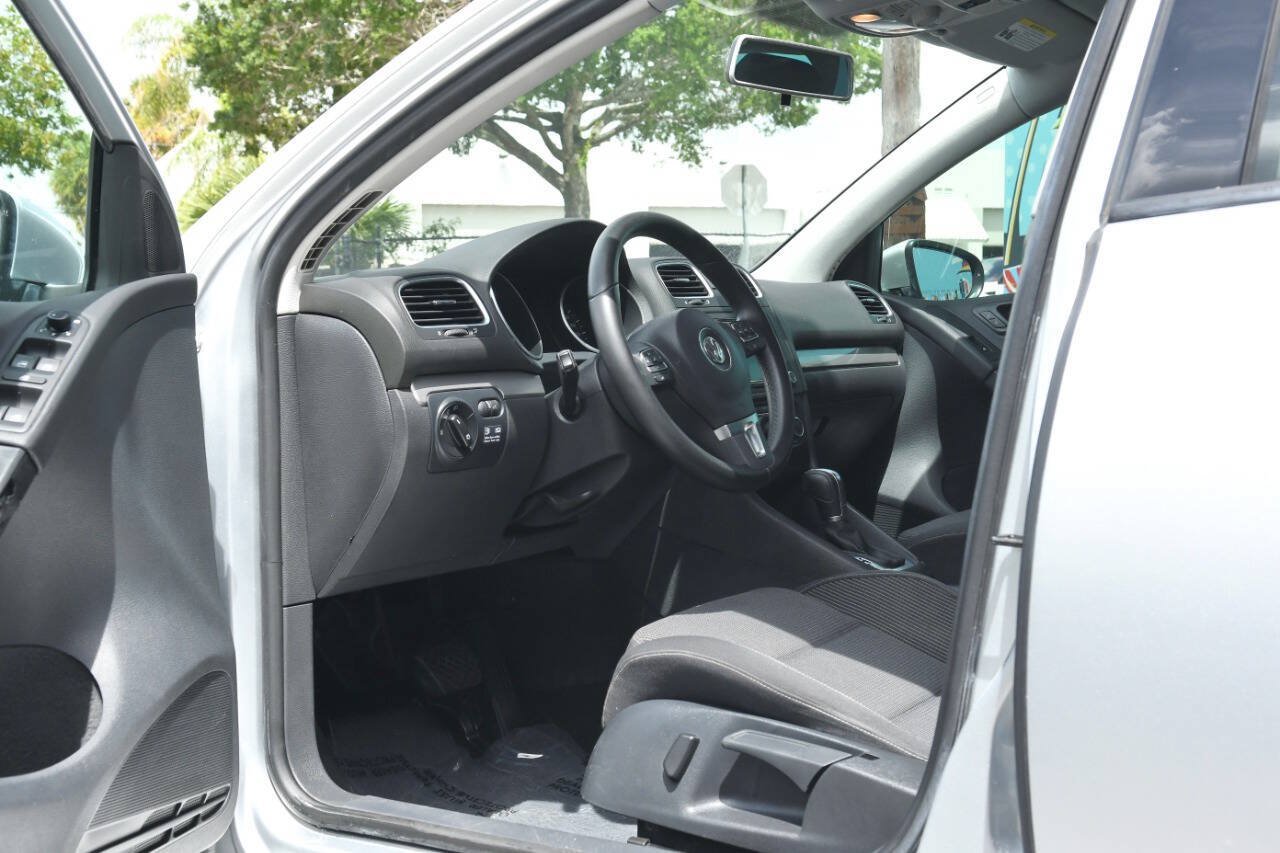 Used 2011 Volkswagen Golf TDI FWD image 21