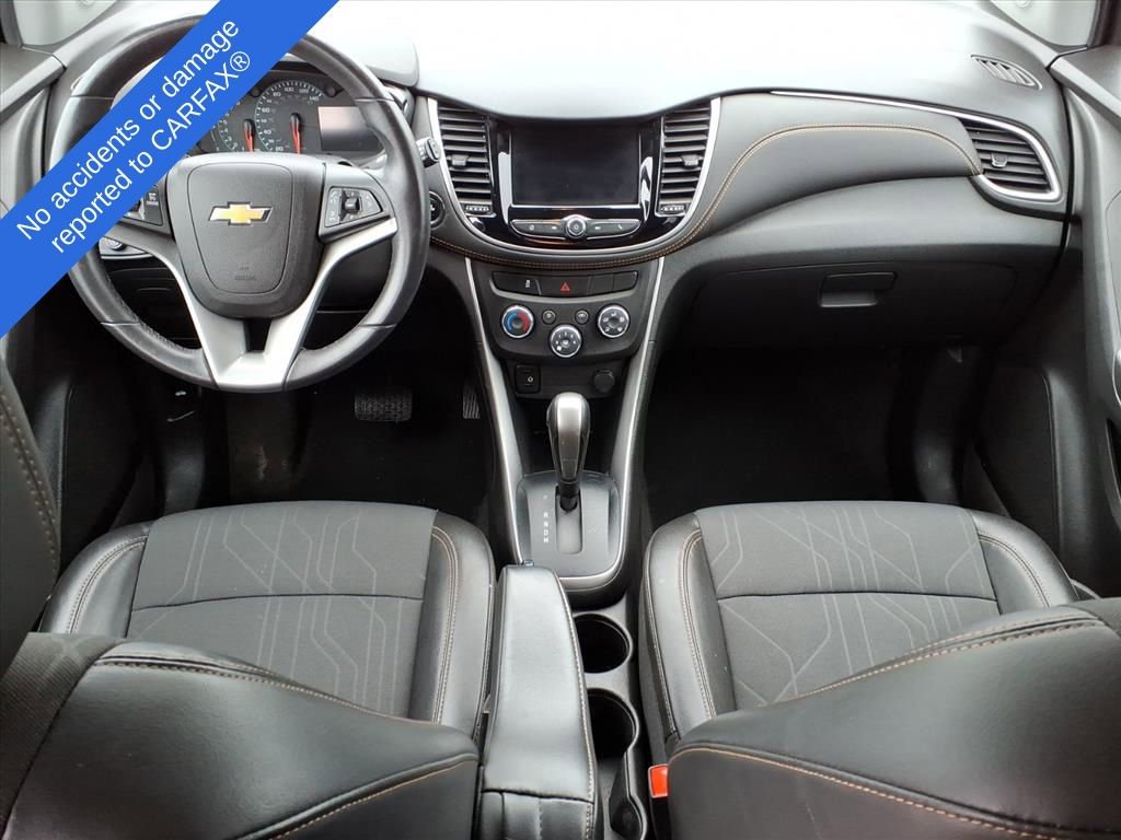 Used 2022 Chevrolet Trax LT w/ LT Convenience Package image 13