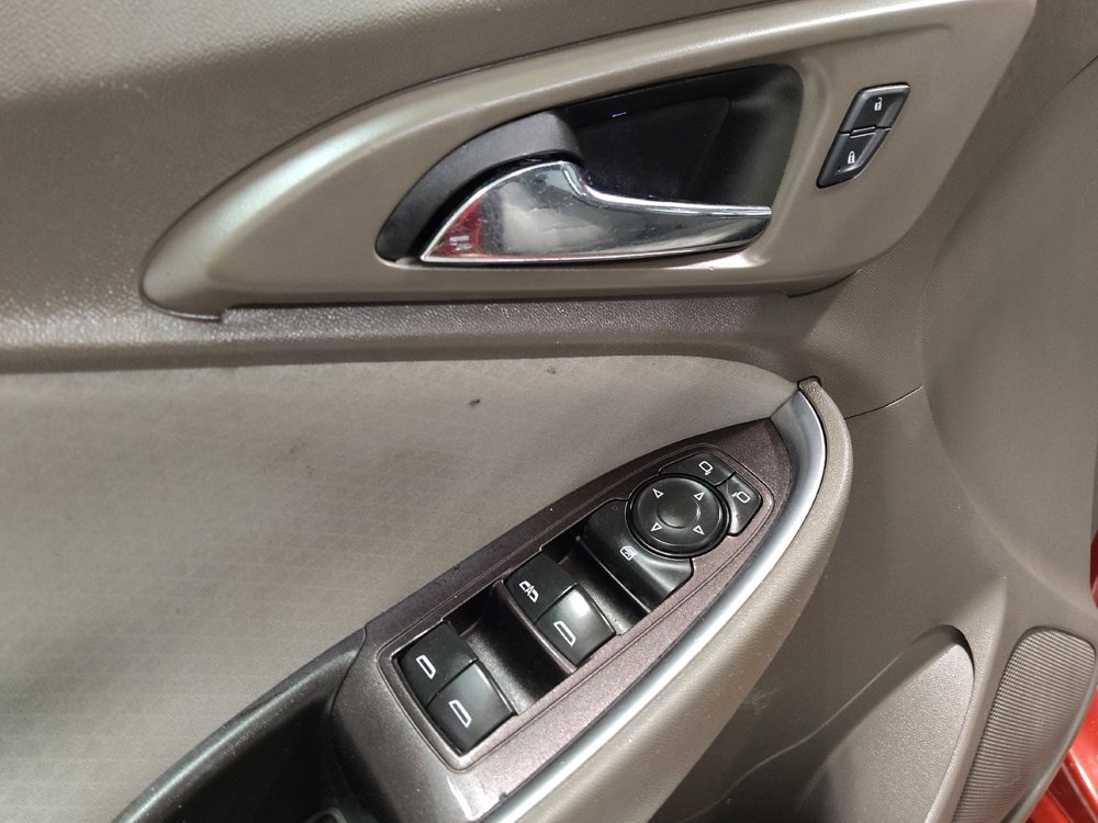 Used 2017 Chevrolet Malibu LT image 27