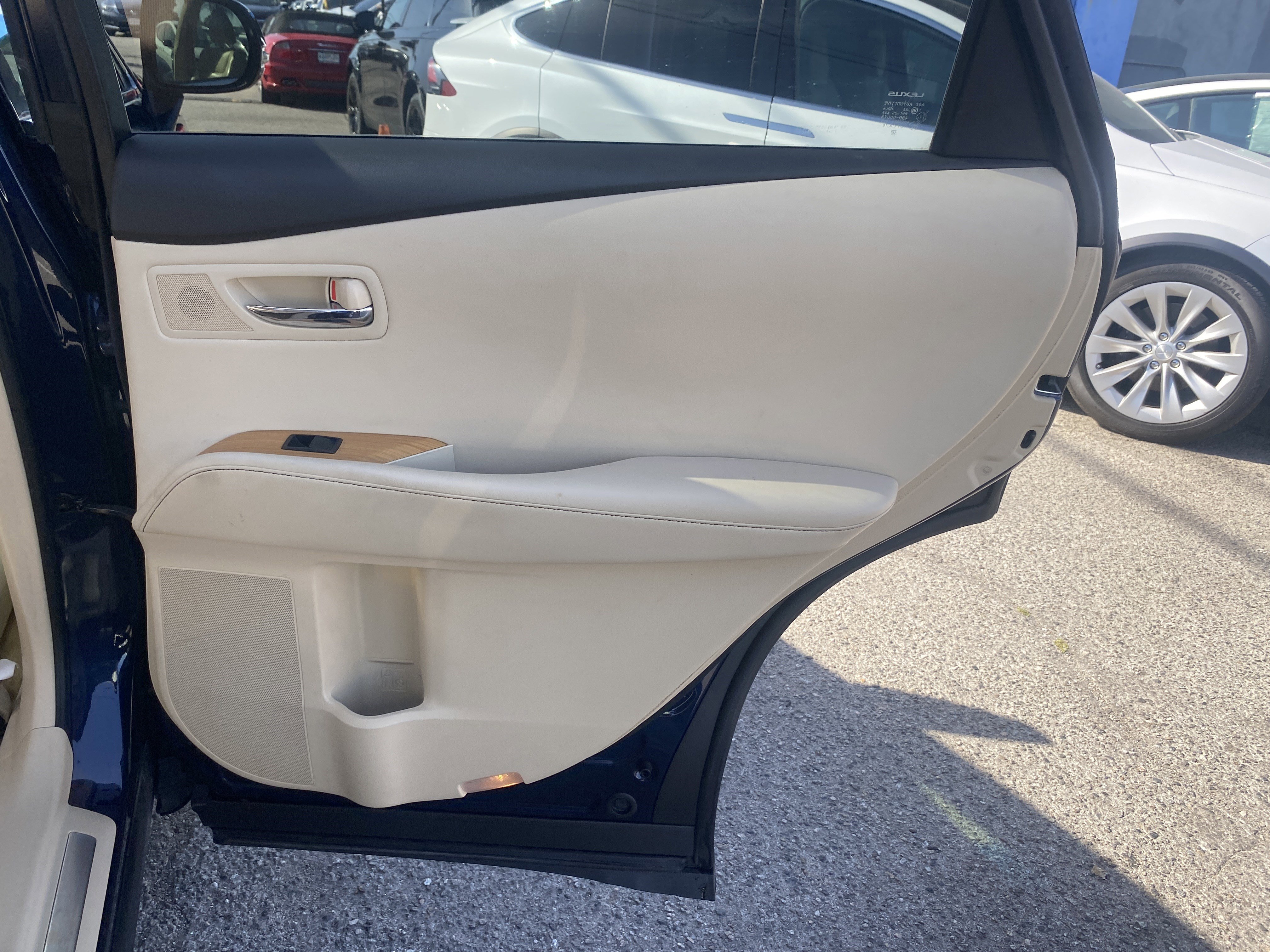 Used 2014 Lexus RX 450h FWD image 19