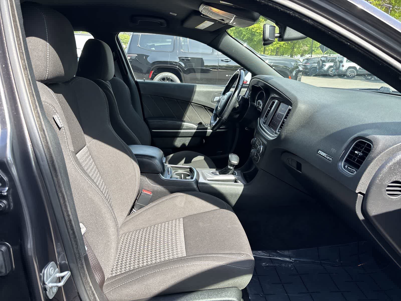 Certified 2022 Dodge Charger GT RWD image 4