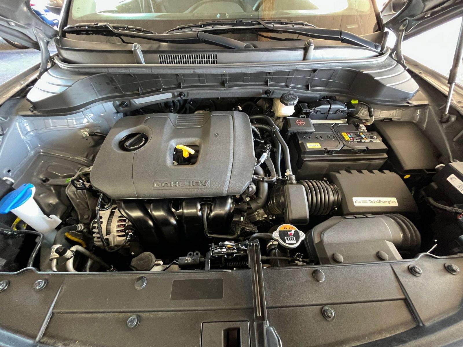 Used 2025 Kia Soul LX w/ LX Technology Package FWD image 31