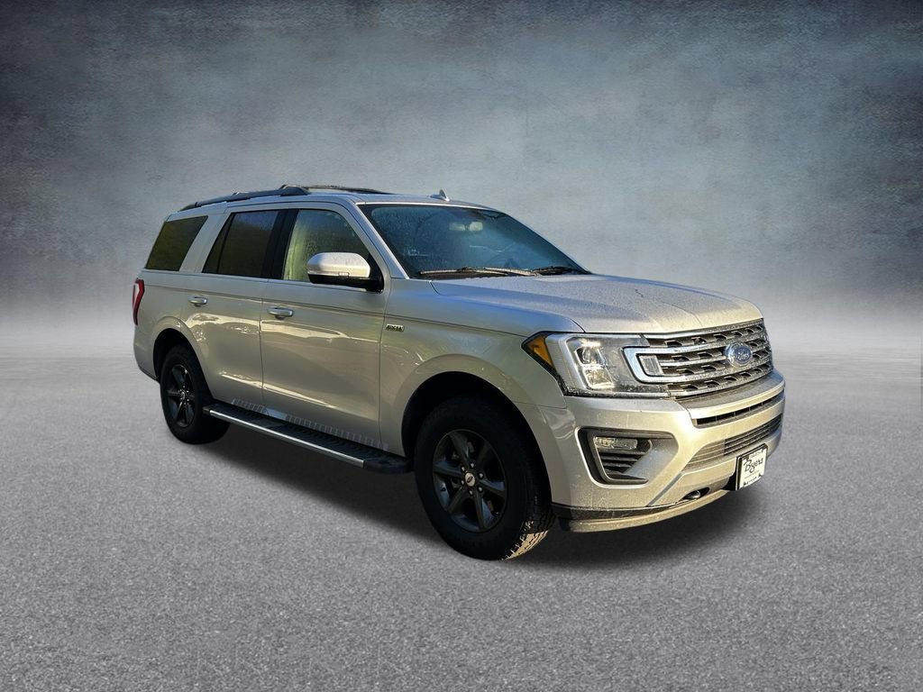Used 2019 Ford Expedition XLT w/ Equipment Group 202A AWD/4WD image 2