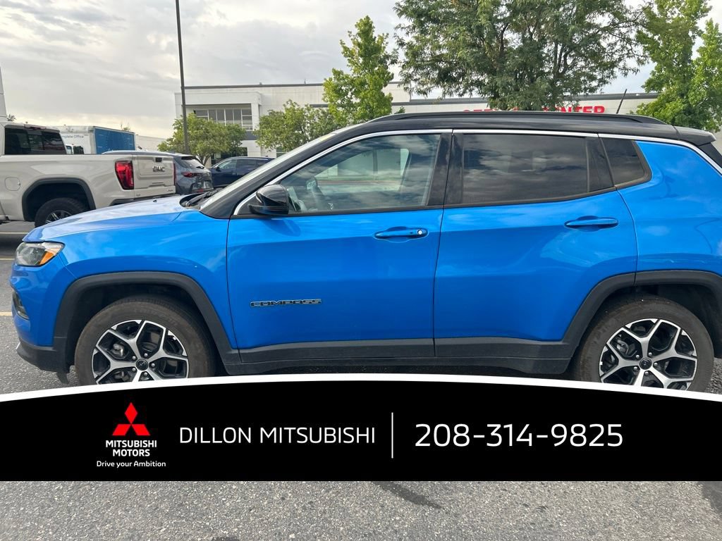 Used 2025 Jeep Compass Limited AWD/4WD image 17