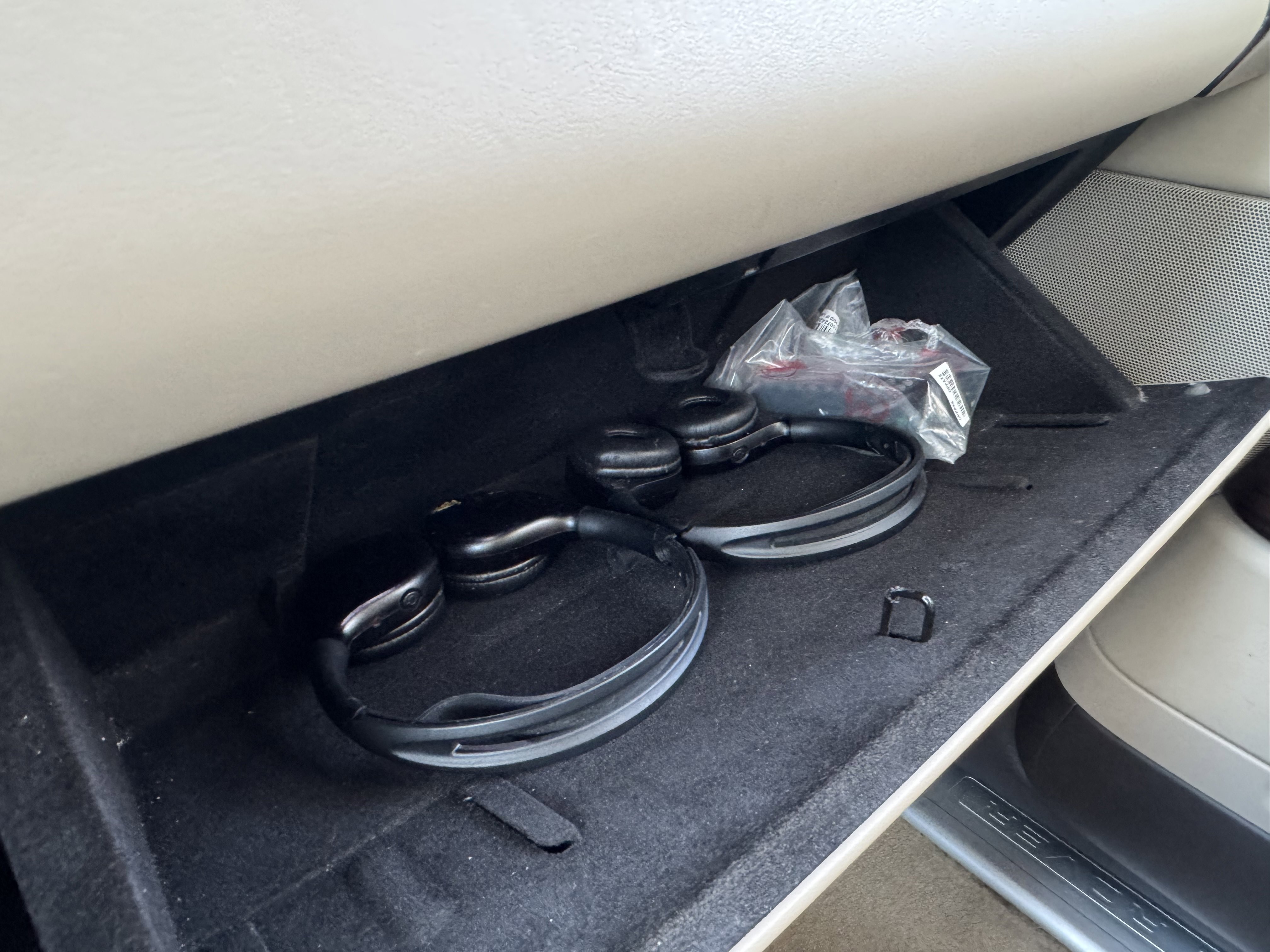 Used 2015 Land Rover Range Rover HSE image 11